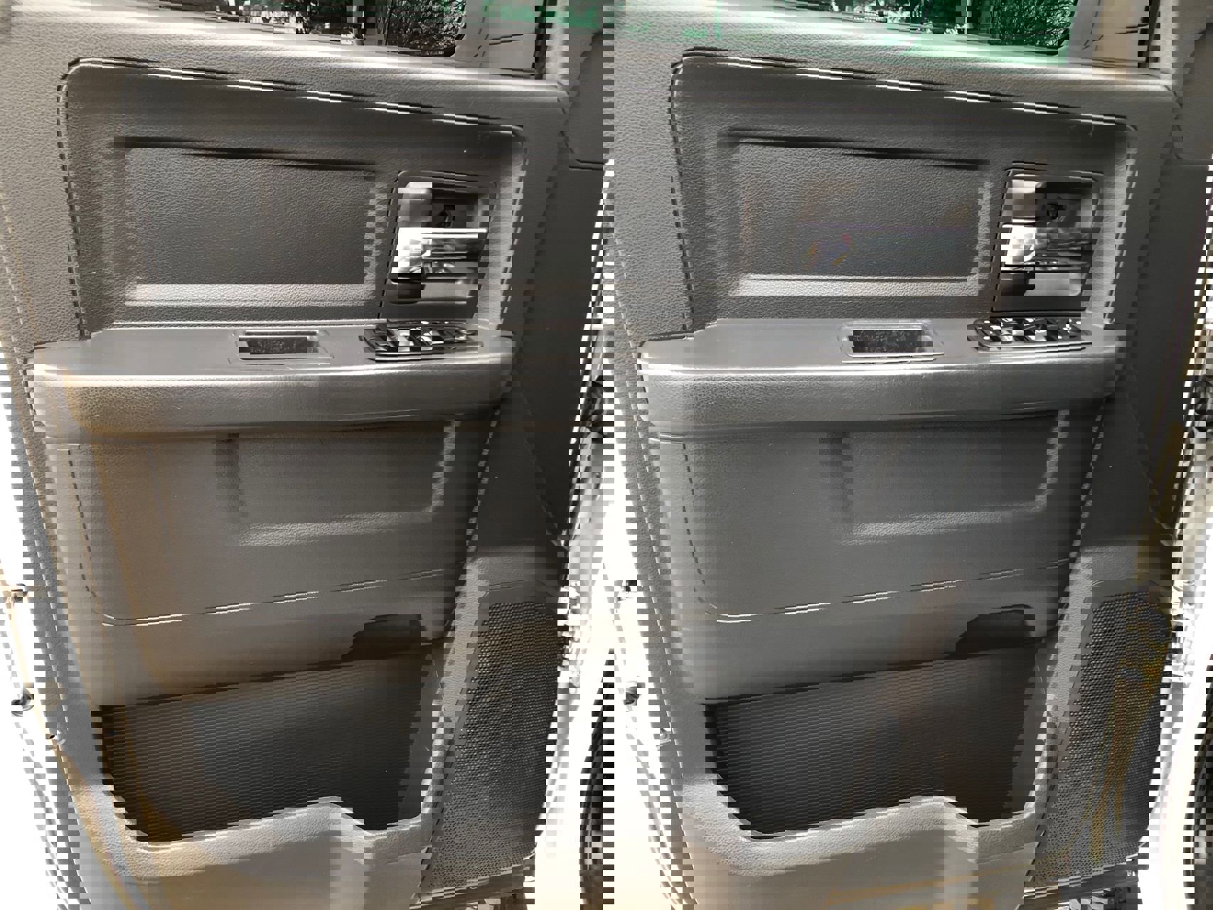 Used 2010 Dodge Ram 2500 Truck ST w/ ST Popular Equipment Group image 12