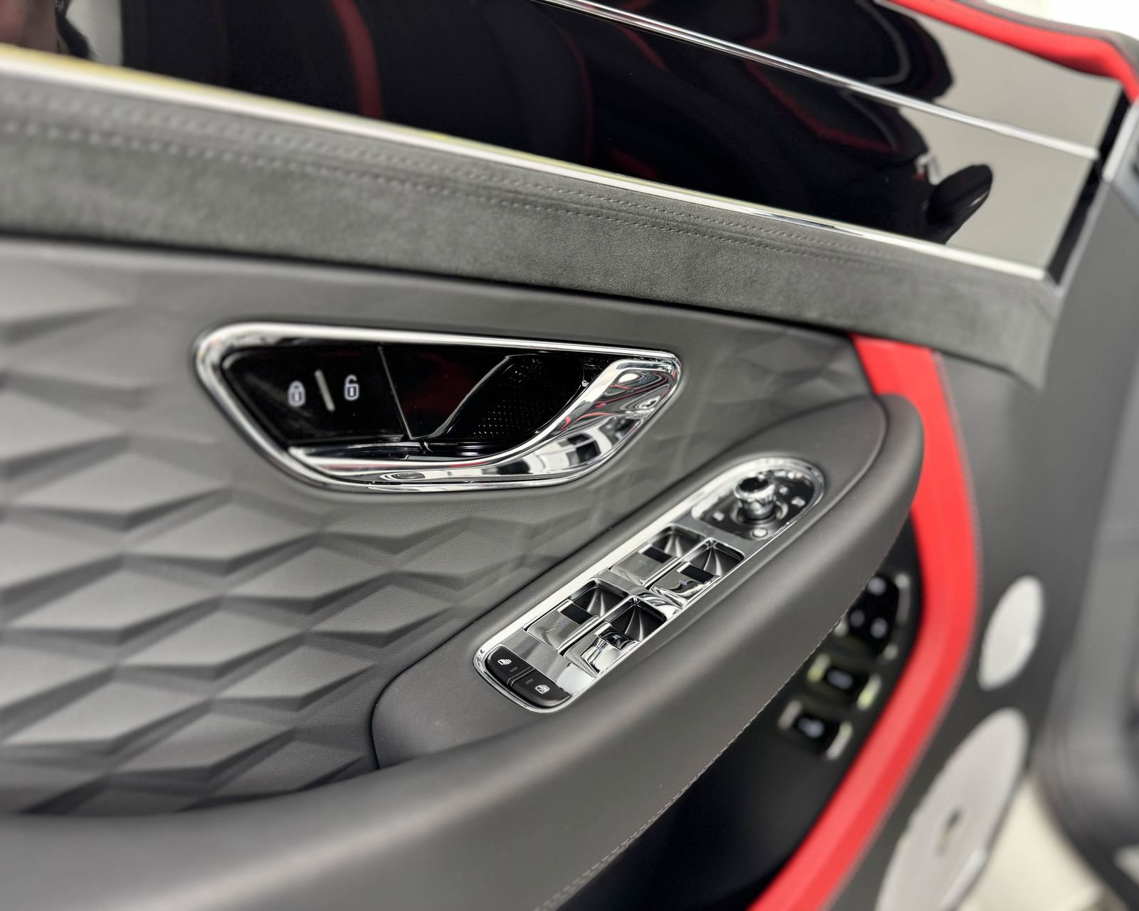 New 2025 Bentley Continental GT Speed image 14