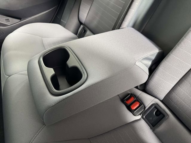 Used 2025 Toyota Corolla SE w/ Convenience Package image 32