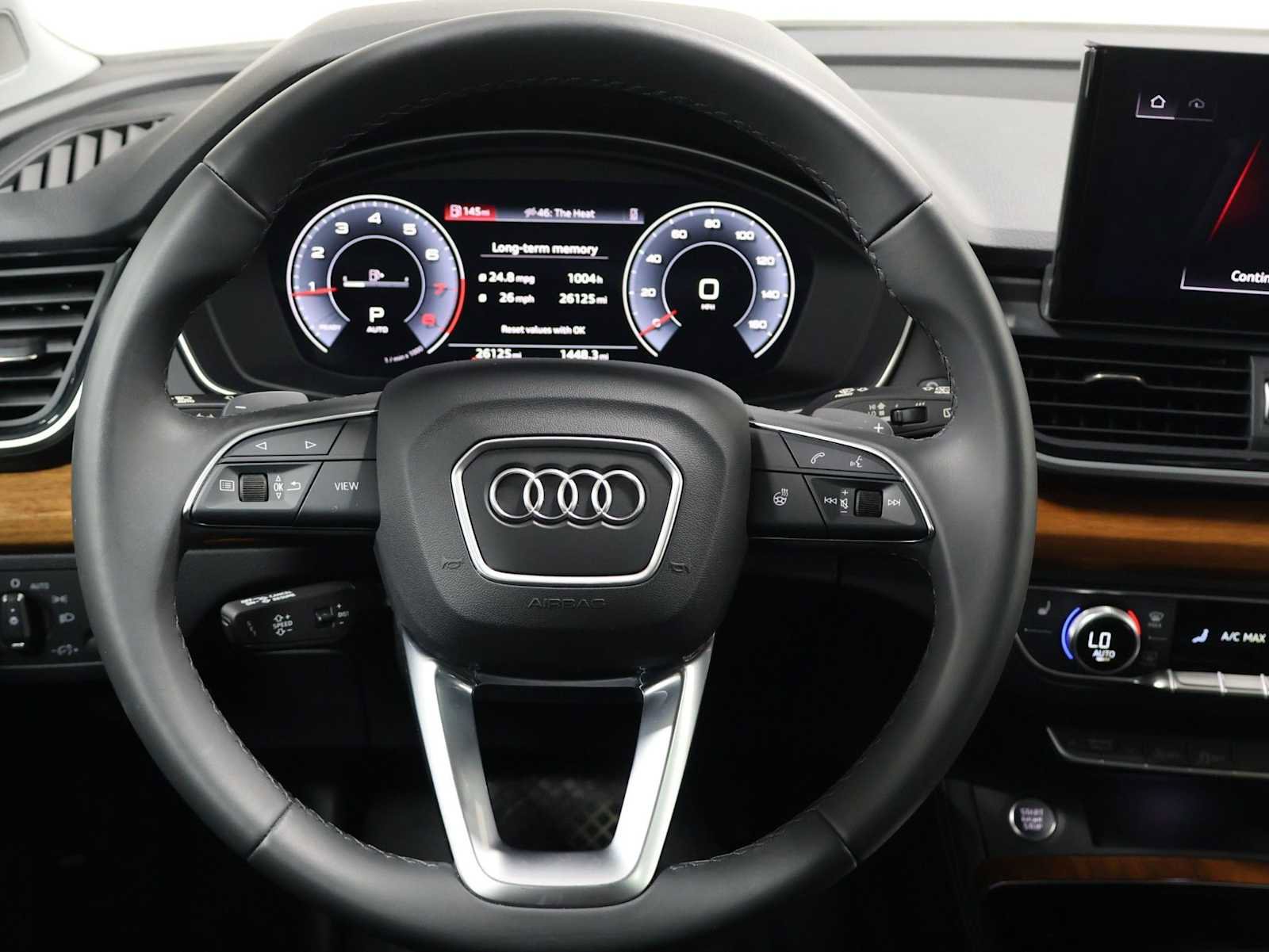 Used 2023 Audi Q5 2.0T Premium Plus w/ Premium Plus Package AWD/4WD image 23