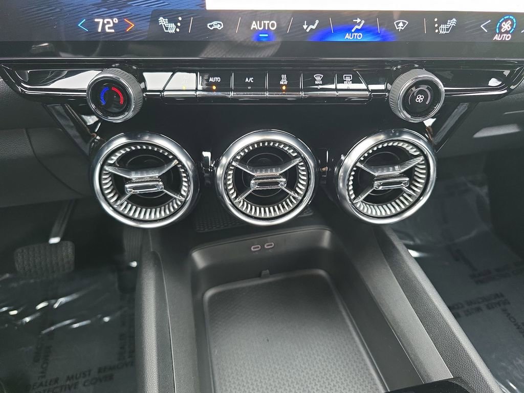 New 2025 Chevrolet Blazer EV LT image 16