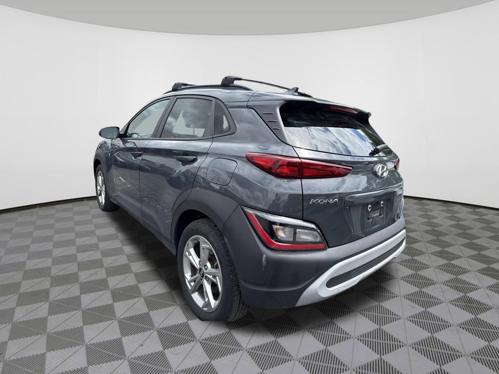 Certified 2023 Hyundai Kona SEL AWD/4WD image 5