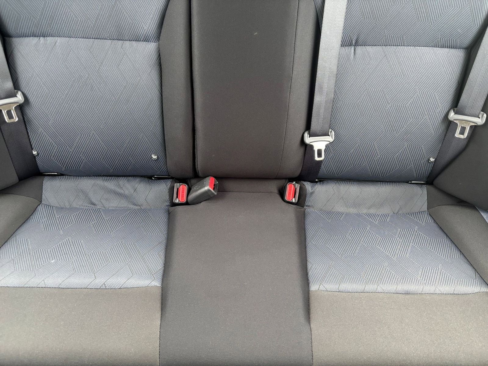 Used 2025 Nissan Versa SV FWD image 36