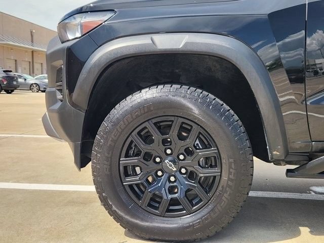 Used 2024 Chevrolet Colorado Trail Boss AWD/4WD image 8