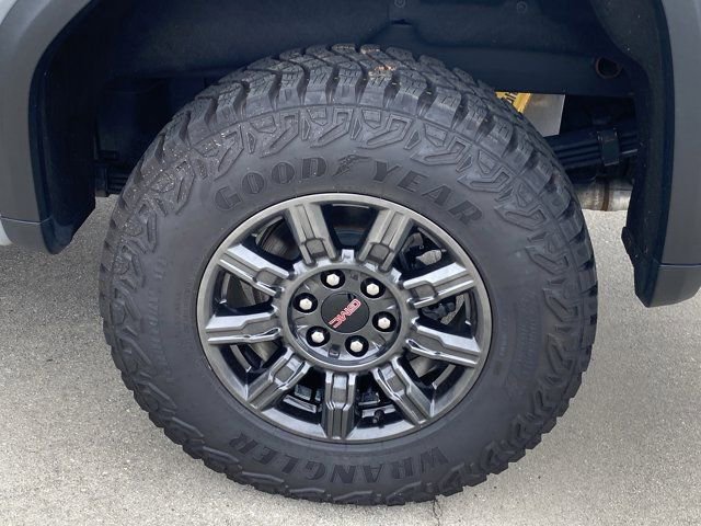 Used 2024 GMC Sierra 1500 AT4X image 35
