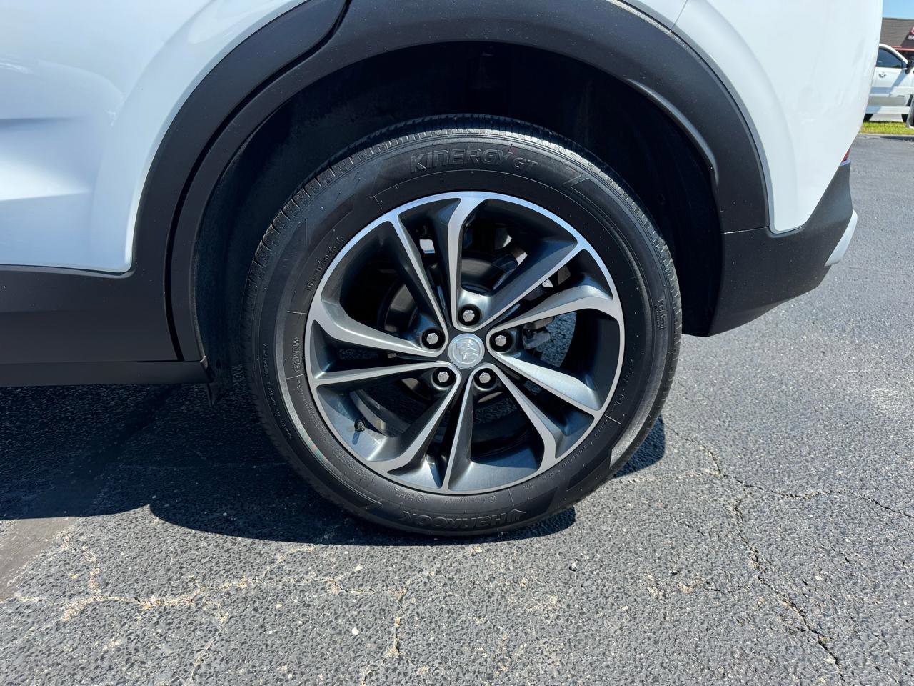 Used 2023 Buick Encore GX Select image 9