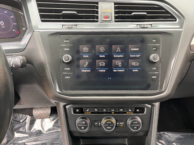 Used 2019 Volkswagen Tiguan SEL image 19