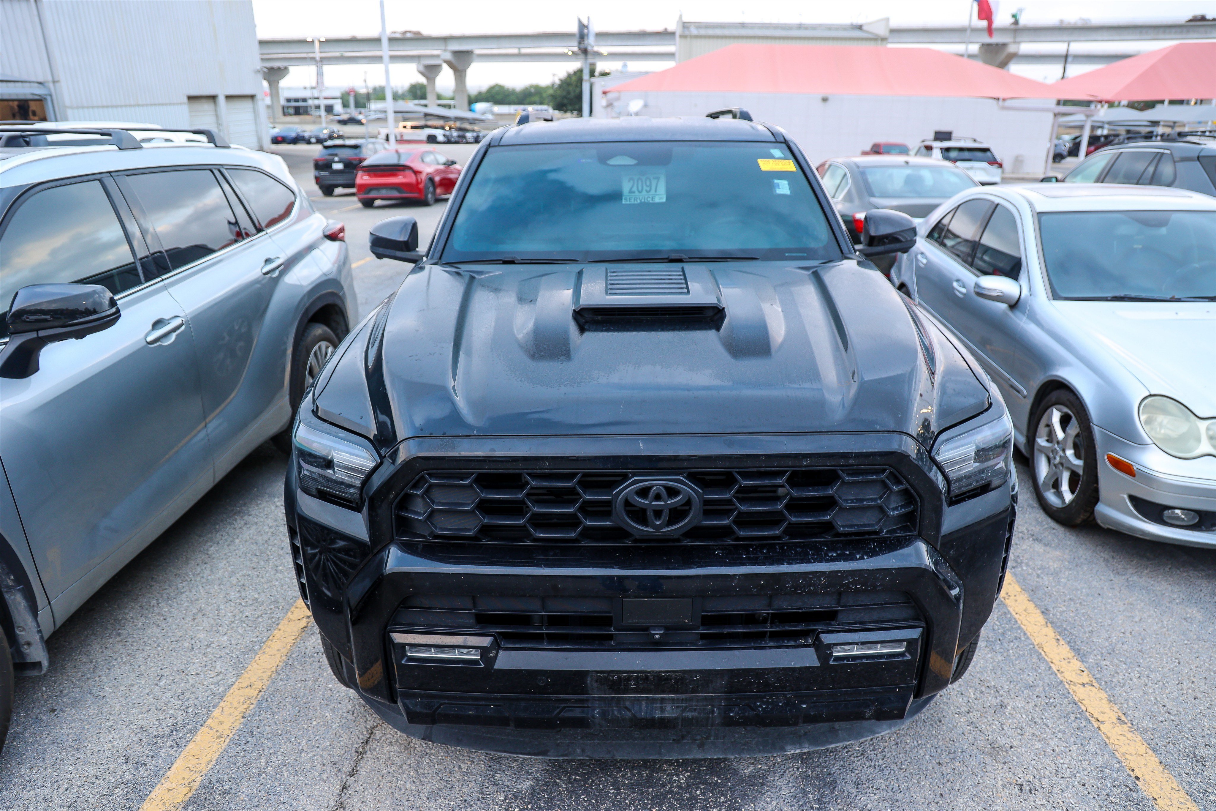 Certified 2025 Toyota 4Runner TRD Sport Premium AWD/4WD image 5