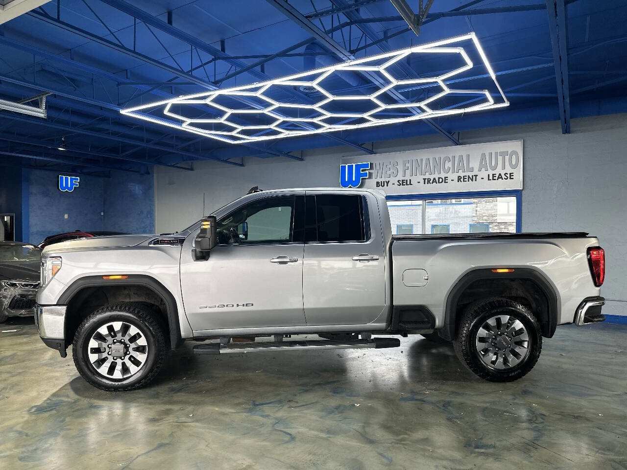 Used 2021 GMC Sierra 2500 SLE w/ SLE Value Package; image 15