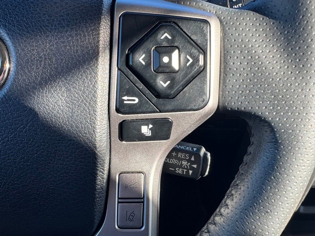 Used 2022 Toyota 4Runner Limited image 7