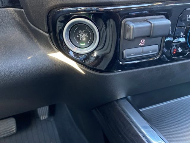 Used 2023 Chevrolet Silverado 1500 LTZ w/ LTZ Premium Package image 19