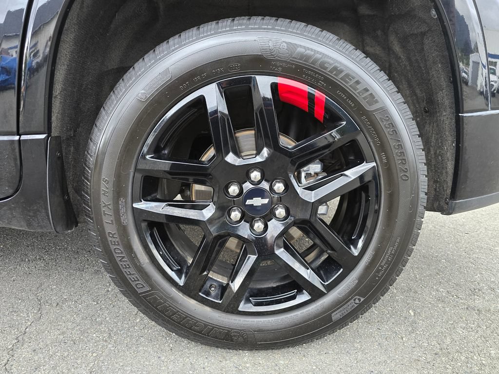 Used 2019 Chevrolet Traverse Premier w/ Redline Edition FWD image 9