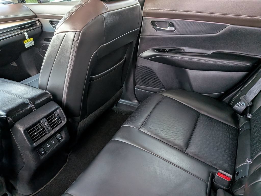 Certified 2025 Nissan Murano Platinum AWD/4WD image 38