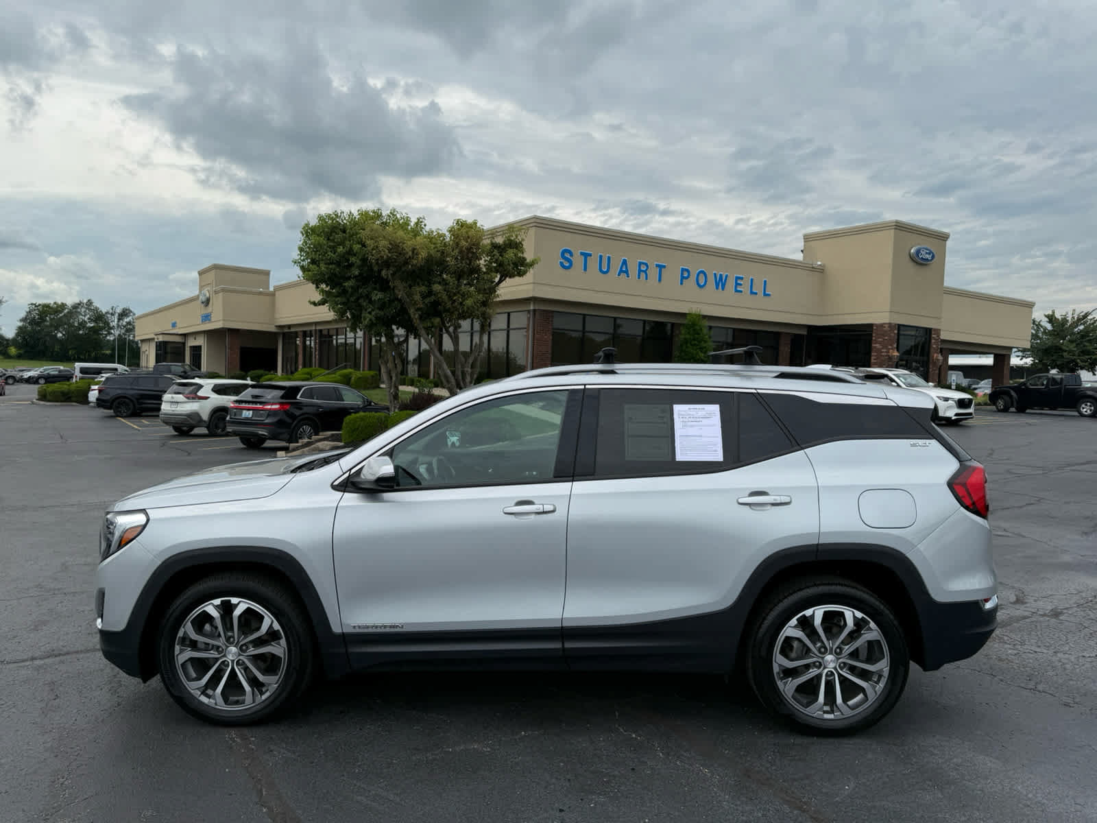 Used 2020 GMC Terrain SLT w/ Preferred Package AWD/4WD image 25