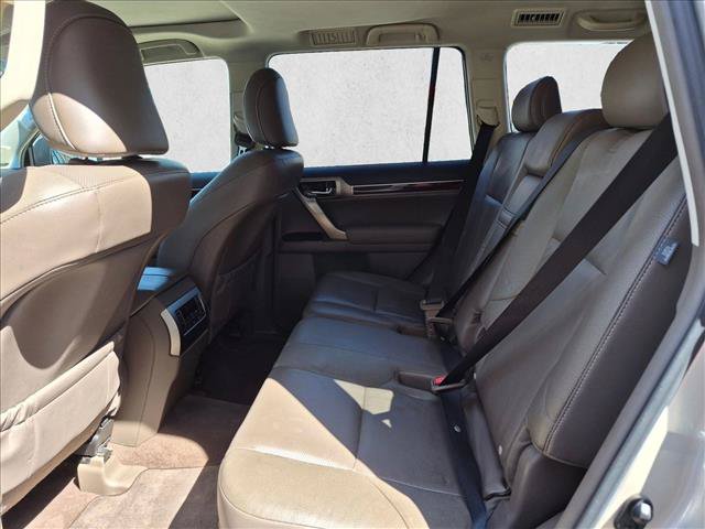 Used 2015 Lexus GX 460 w/ Premium Package AWD/4WD image 19