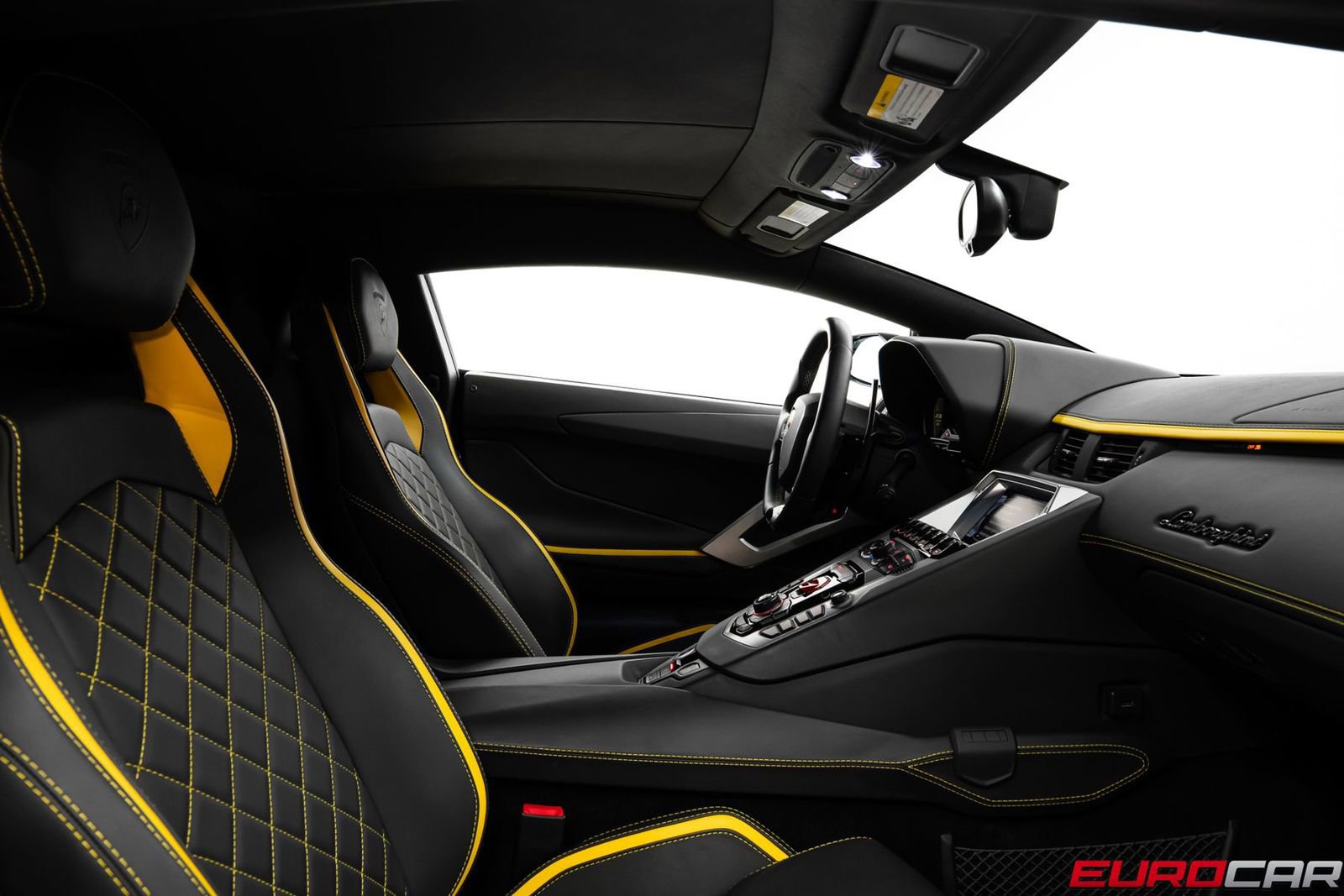 Used 2018 Lamborghini Aventador S image 37