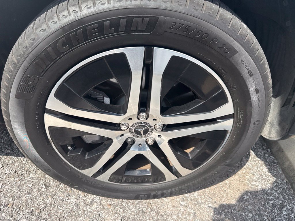 Used 2021 Mercedes-Benz GLS 450 4MATIC image 11