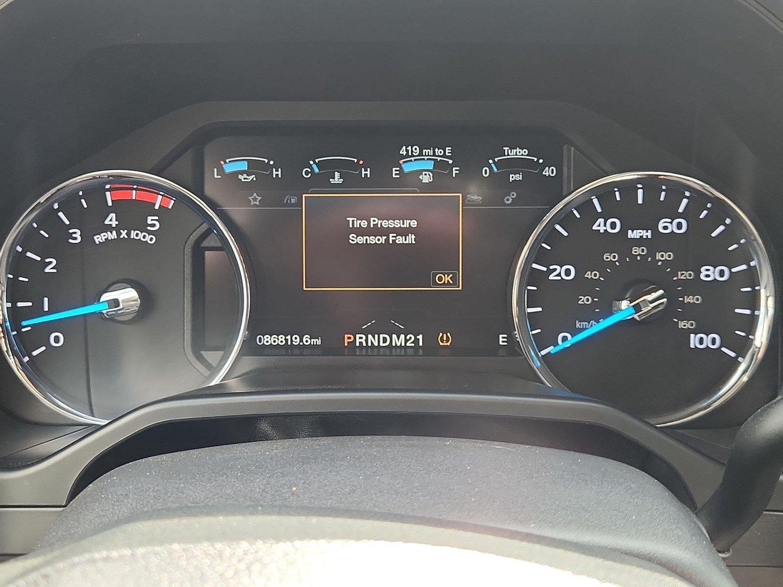 Used 2017 Ford F350 Platinum w/ Platinum Ultimate Package AWD/4WD image 12