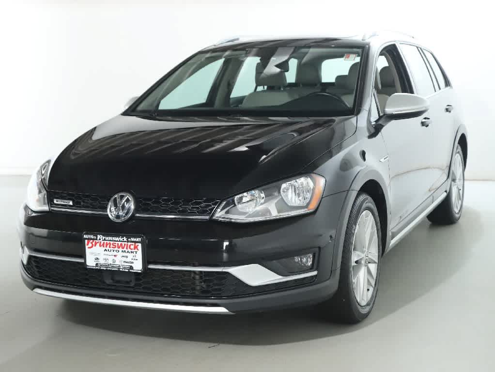Used 2017 Volkswagen Golf Alltrack SE AWD/4WD image 1
