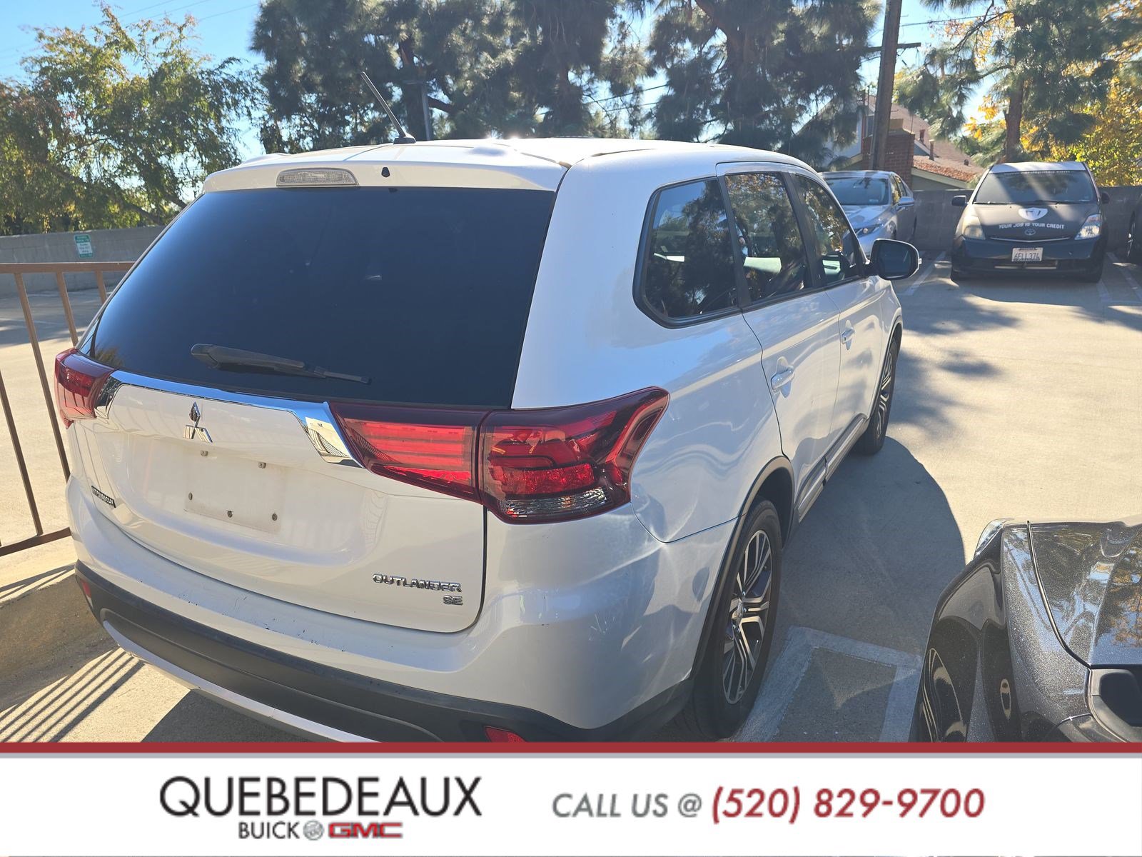 Used 2016 Mitsubishi Outlander SE image 4