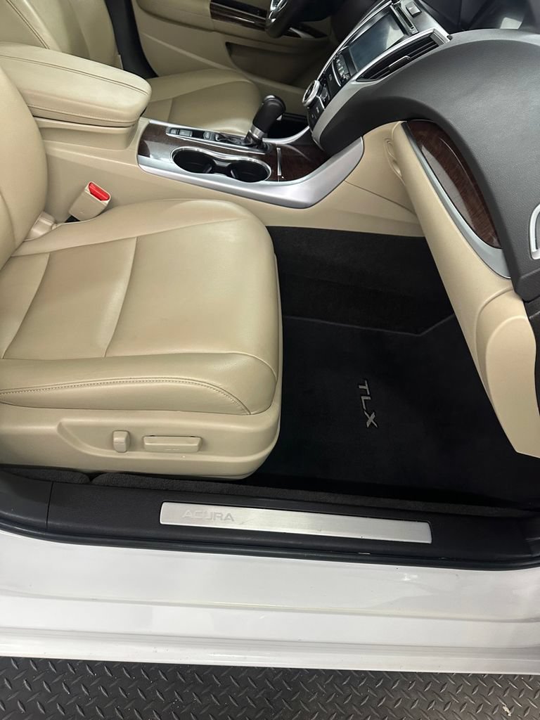 Used 2019 Acura TLX FWD image 35