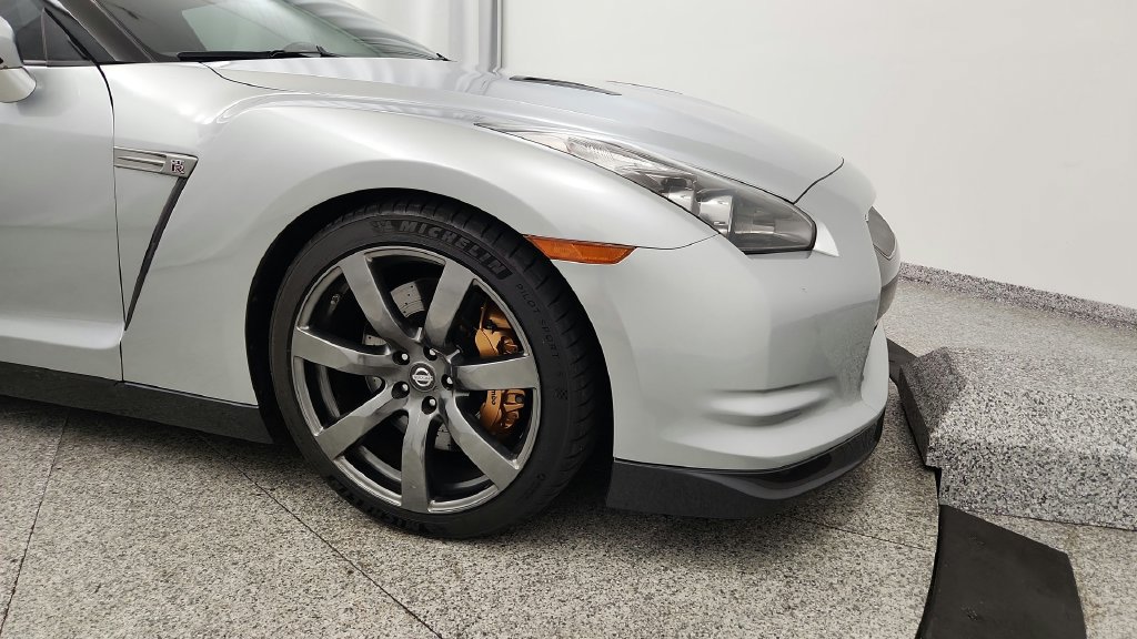 Used 2009 Nissan GT-R Premium AWD/4WD image 29