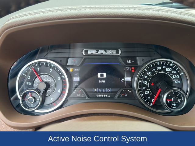 Used 2022 RAM 3500 Laramie AWD/4WD image 9