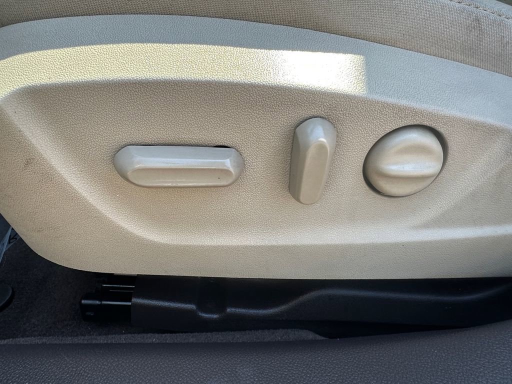 Used 2017 Buick Regal AWD image 10