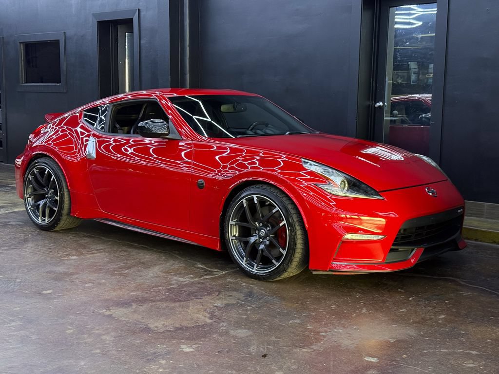 Used 2016 Nissan 370Z NISMO RWD image 11
