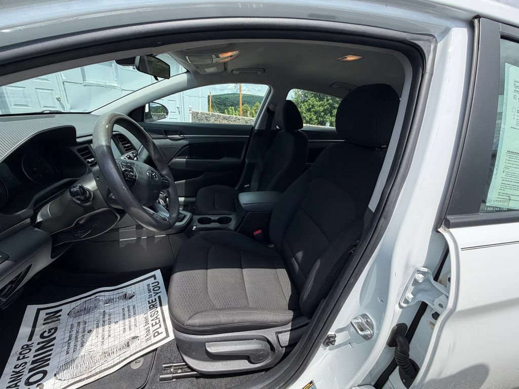 Used 2019 Hyundai Elantra SEL w/ Cargo Package FWD image 9