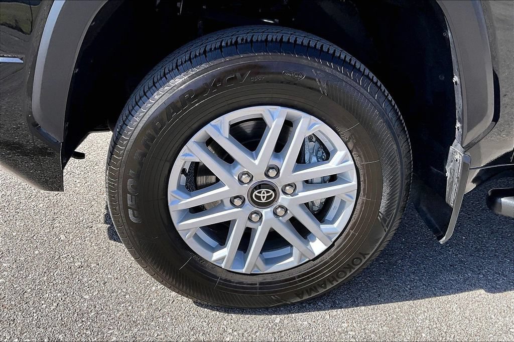 Used 2025 Toyota Tundra SR5 AWD/4WD image 11