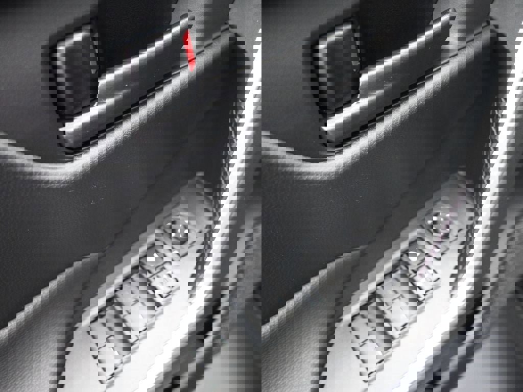 New 2025 Toyota RAV4 LE image 11