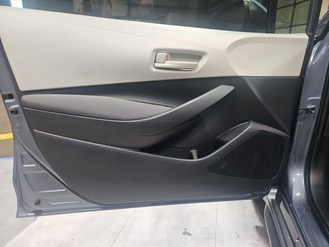 Used 2022 Toyota Corolla LE image 10
