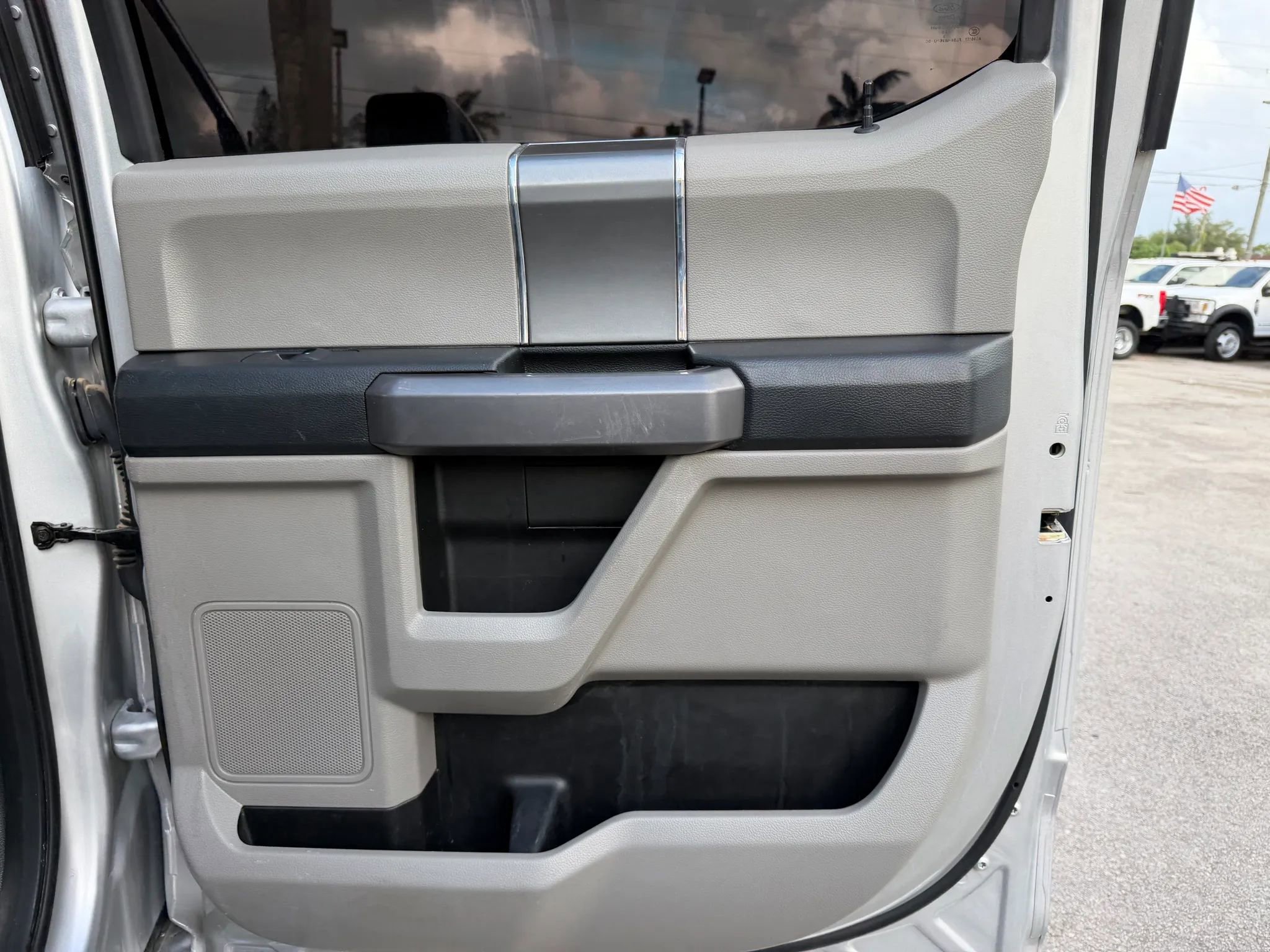 Used 2018 Ford F250 XLT w/ XLT Premium Package image 17