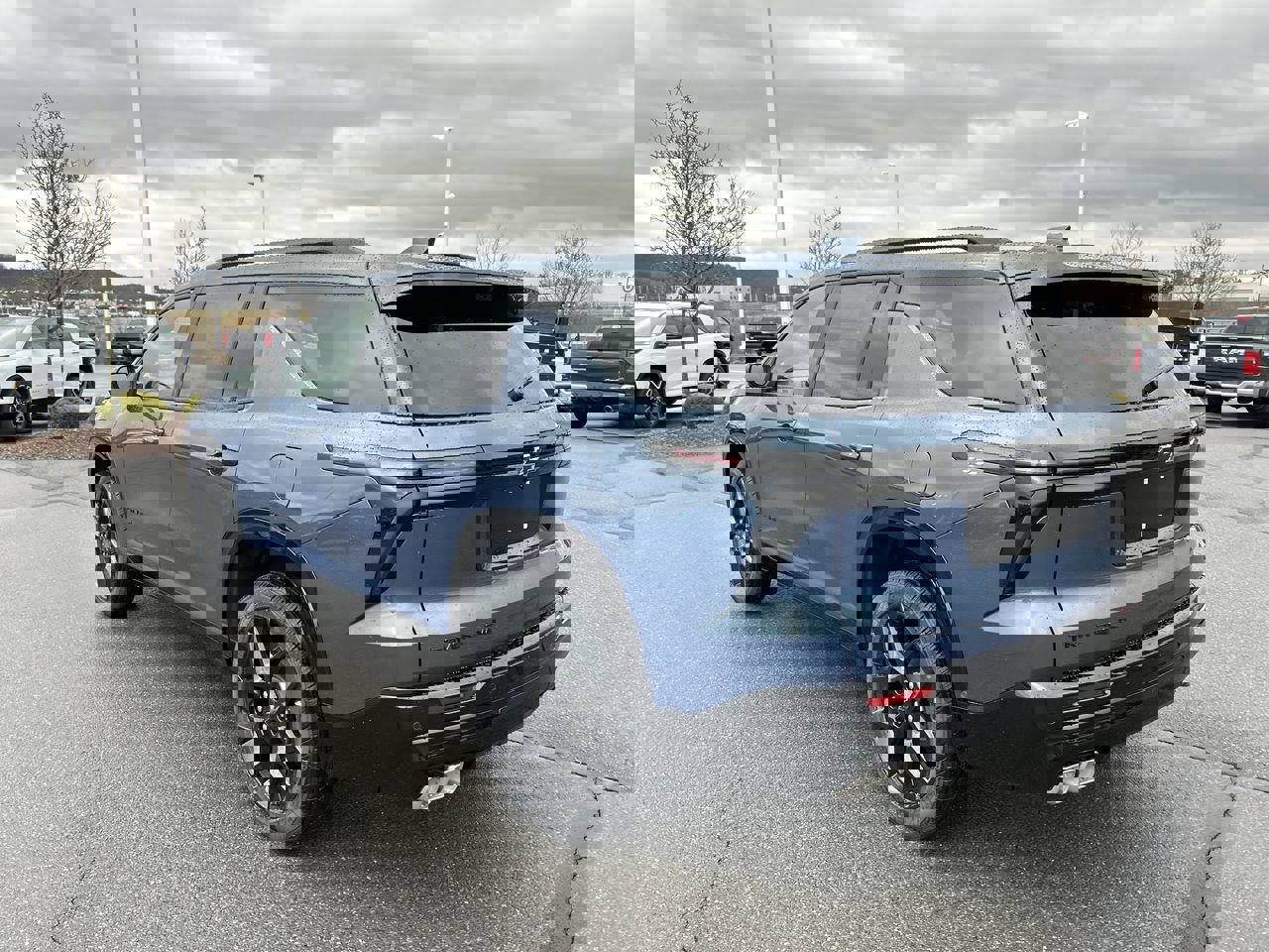 New 2026 Chevrolet Traverse RS w/ LPO, Floor Liner Package image 5