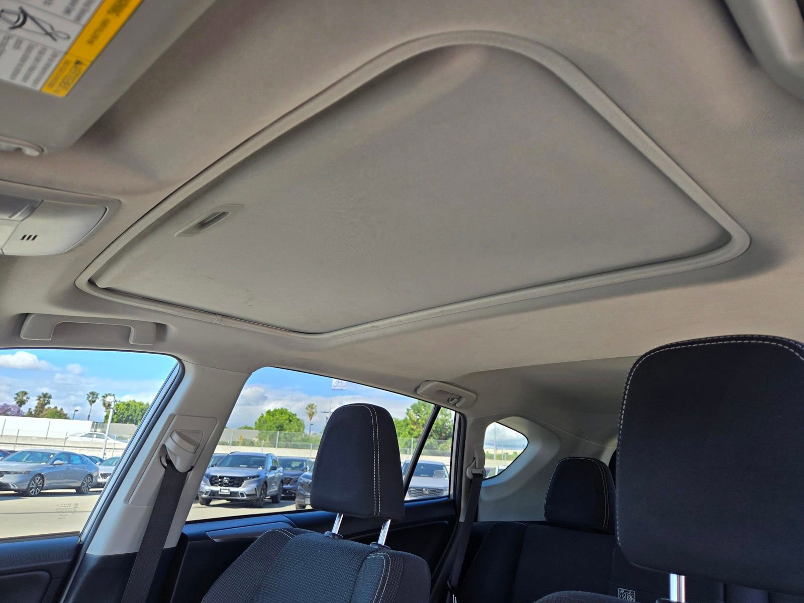 Used 2018 Toyota RAV4 XLE w/ Convenience Package AWD/4WD image 15