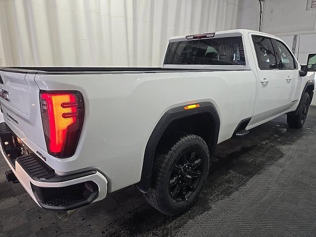 Used 2026 GMC Sierra 2500 AT4 AWD/4WD image 4