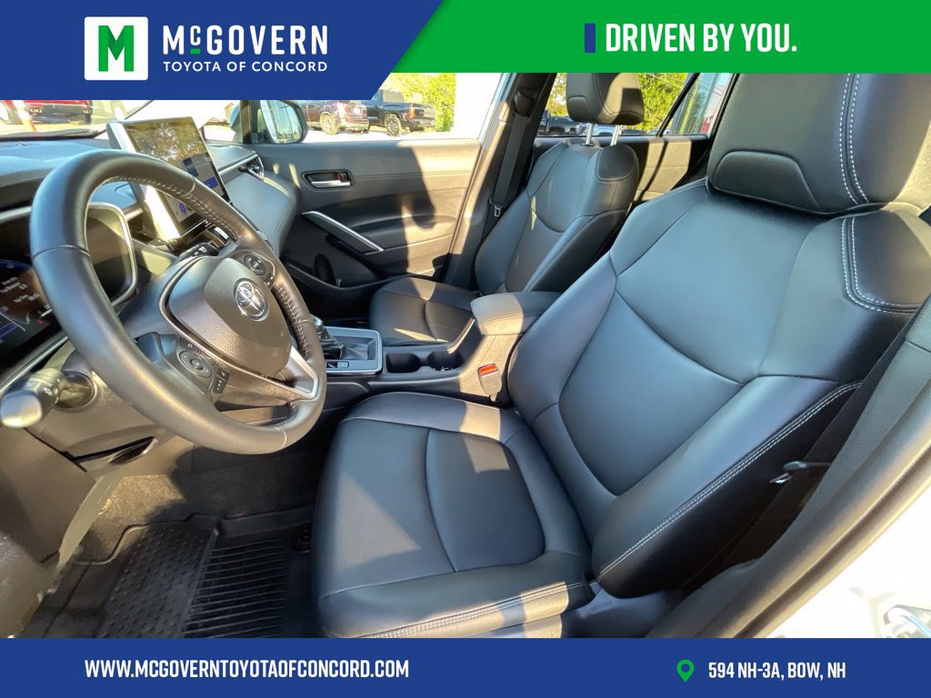 Used 2026 Toyota Corolla Cross XLE w/ Convenience Package AWD/4WD image 11