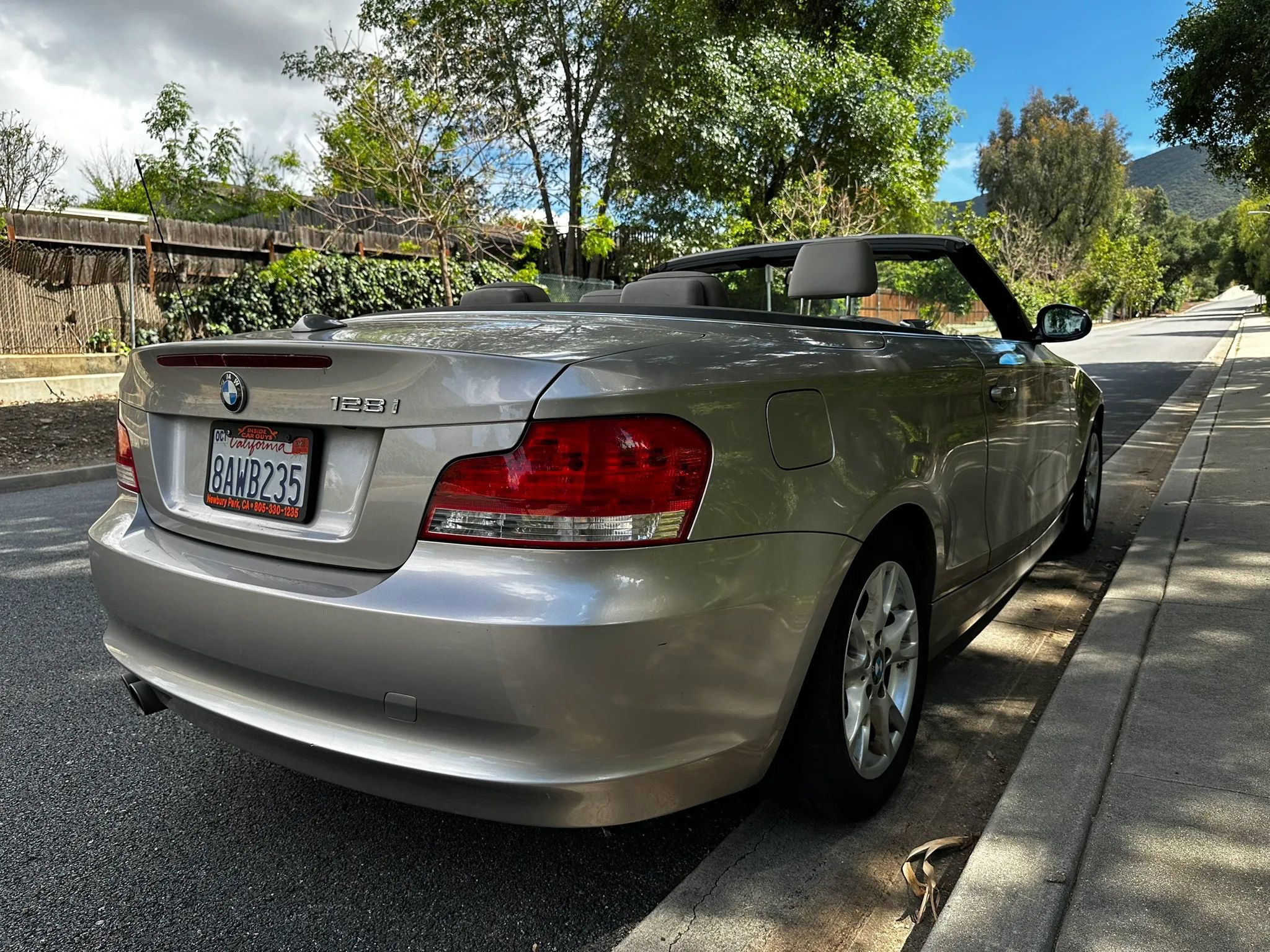 Used 2009 BMW 128i Convertible image 6