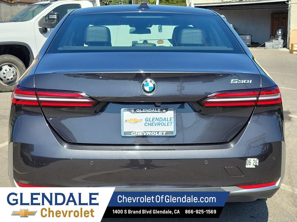 Used 2024 BMW 530i RWD image 12