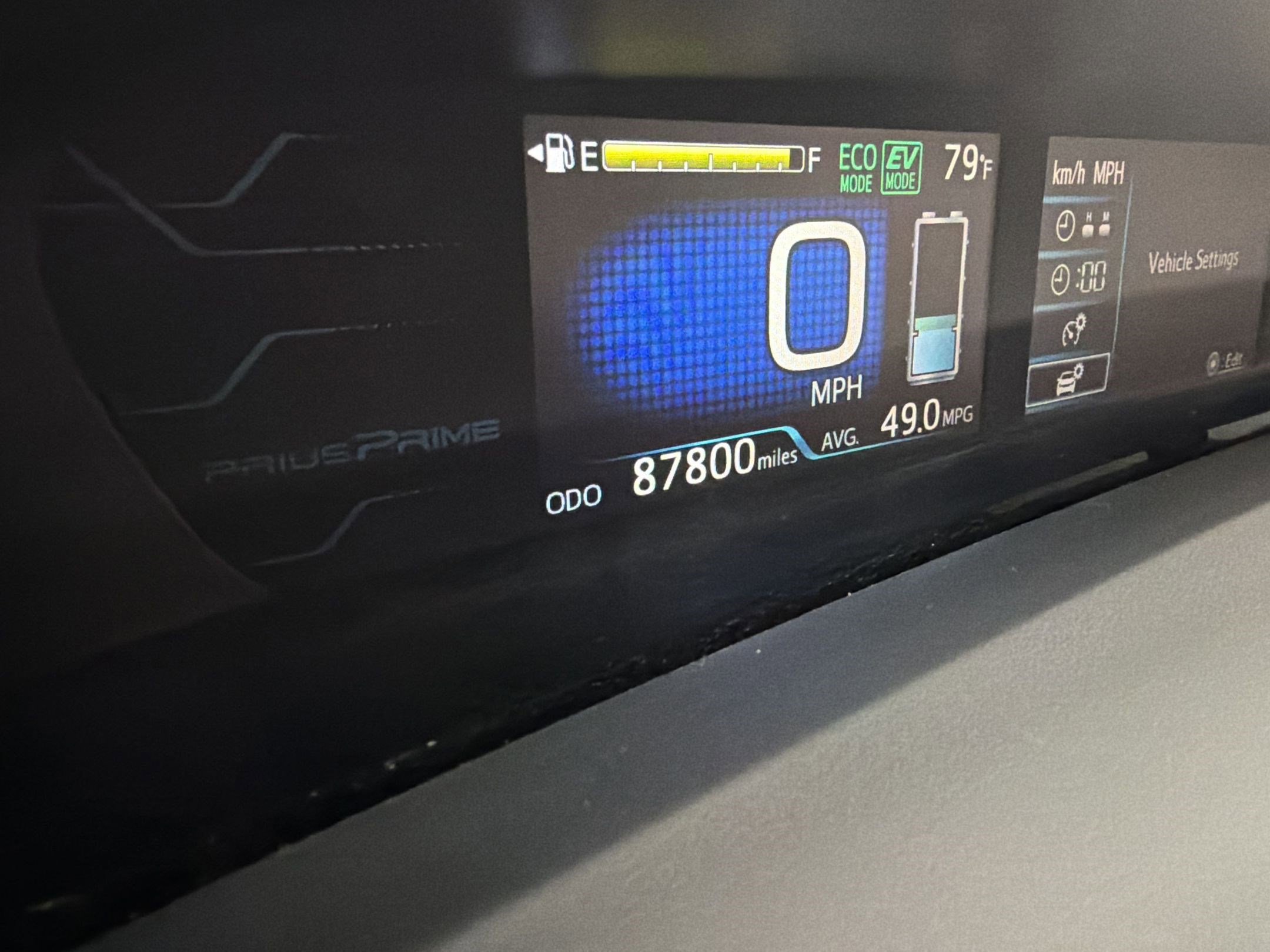 Used 2017 Toyota Prius Prime Advanced FWD image 32