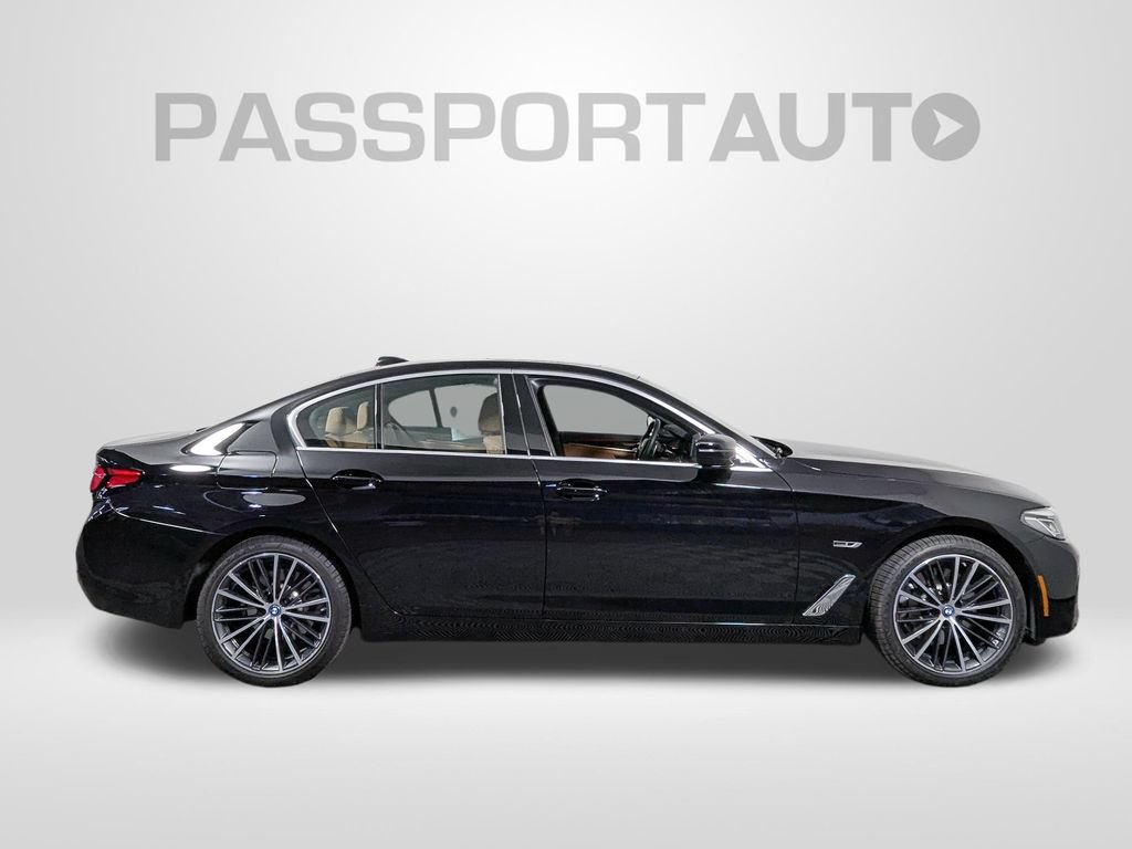 Certified 2023 BMW 530e xDrive w/ Premium Package AWD/4WD image 8