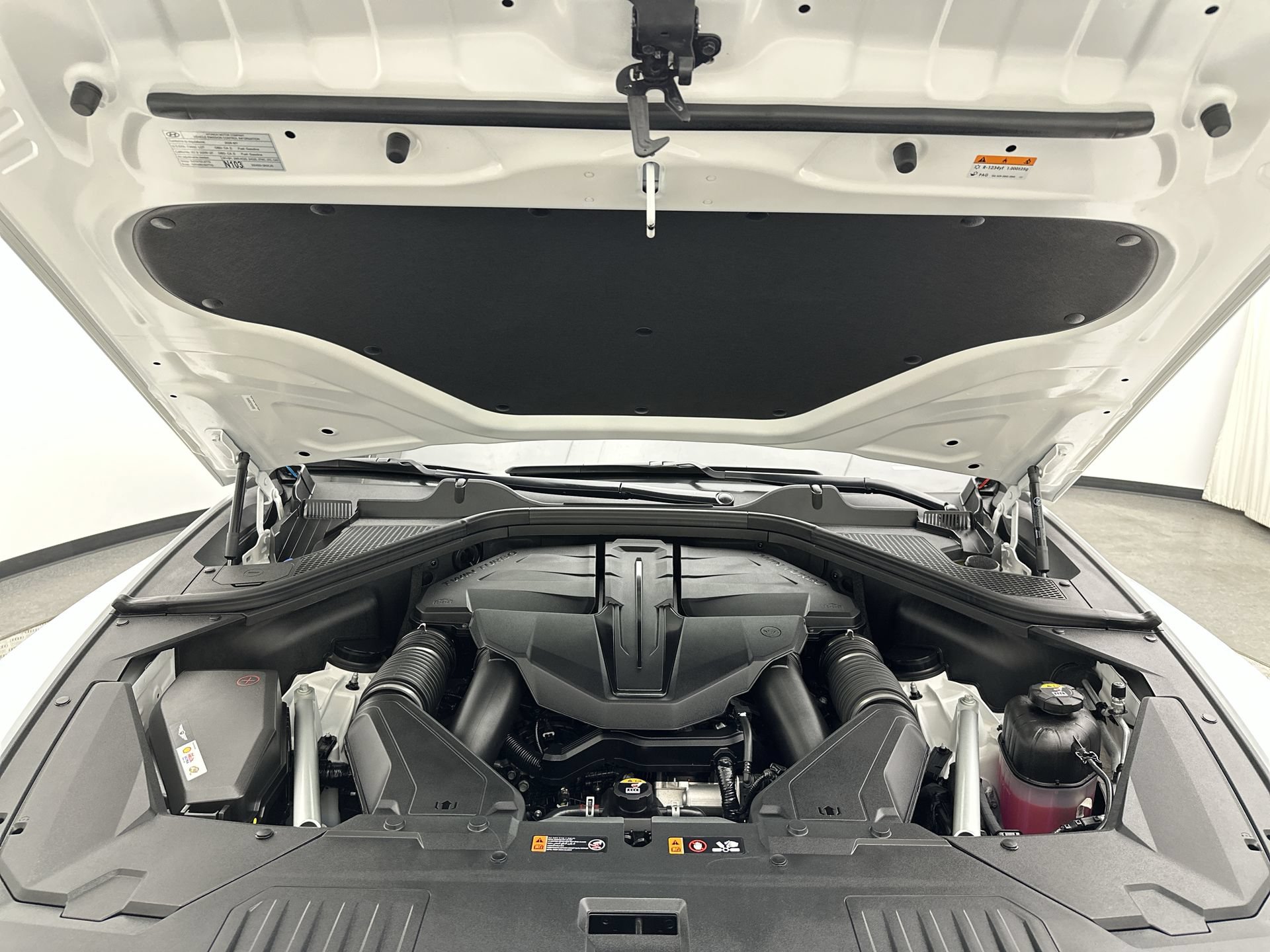 Certified 2026 Genesis GV80 3.5T Advanced AWD/4WD image 27
