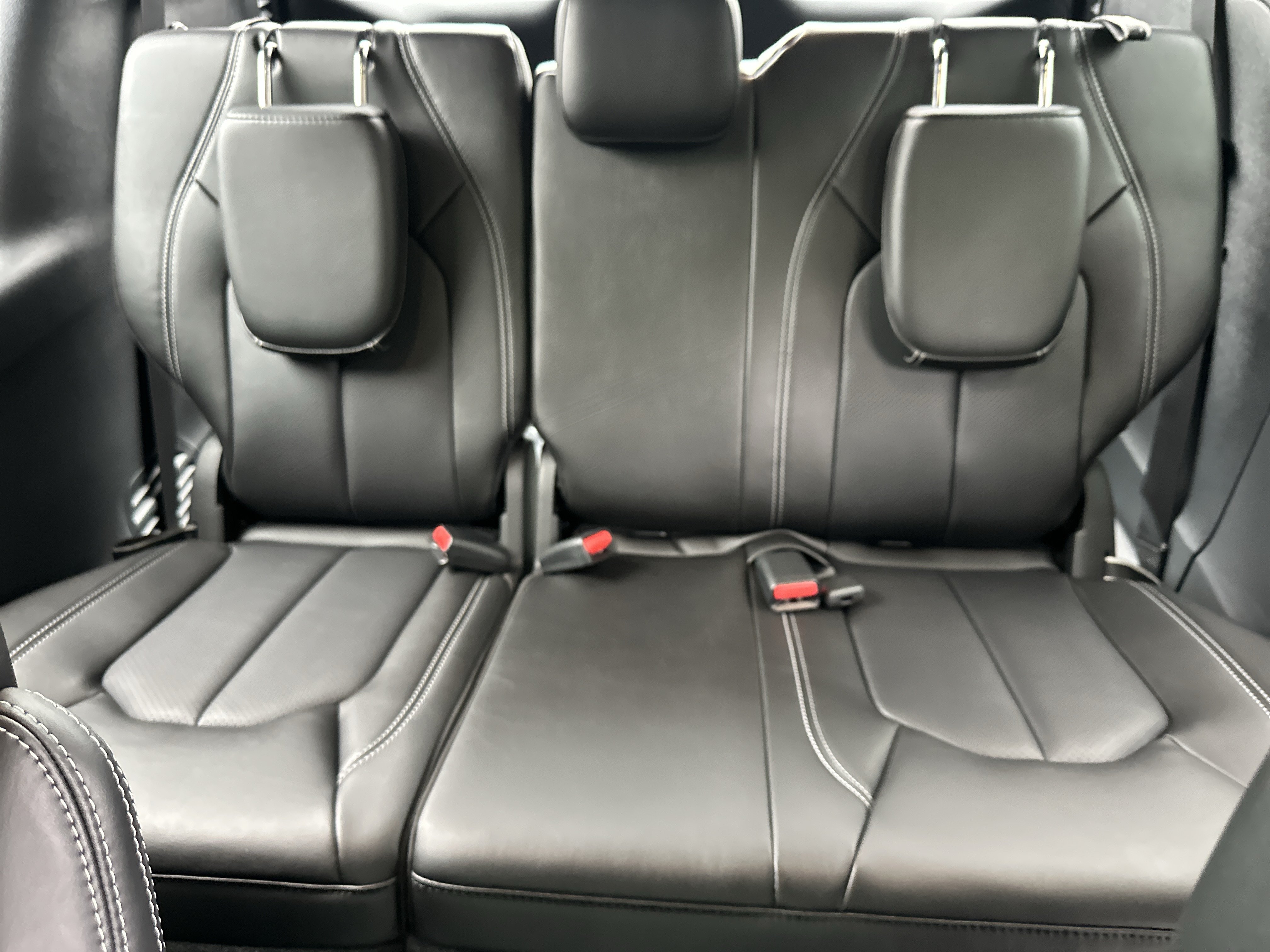 New 2027 Chrysler Pacifica Select w/ Family Tech Group FWD image 27