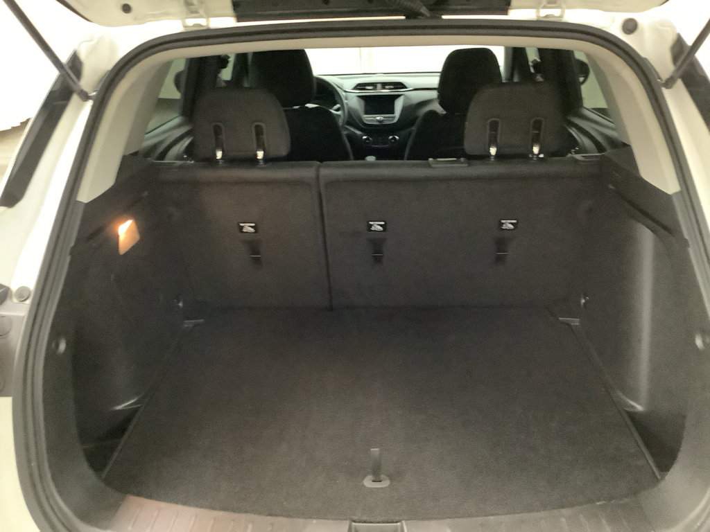Used 2022 Chevrolet TrailBlazer LS FWD image 8