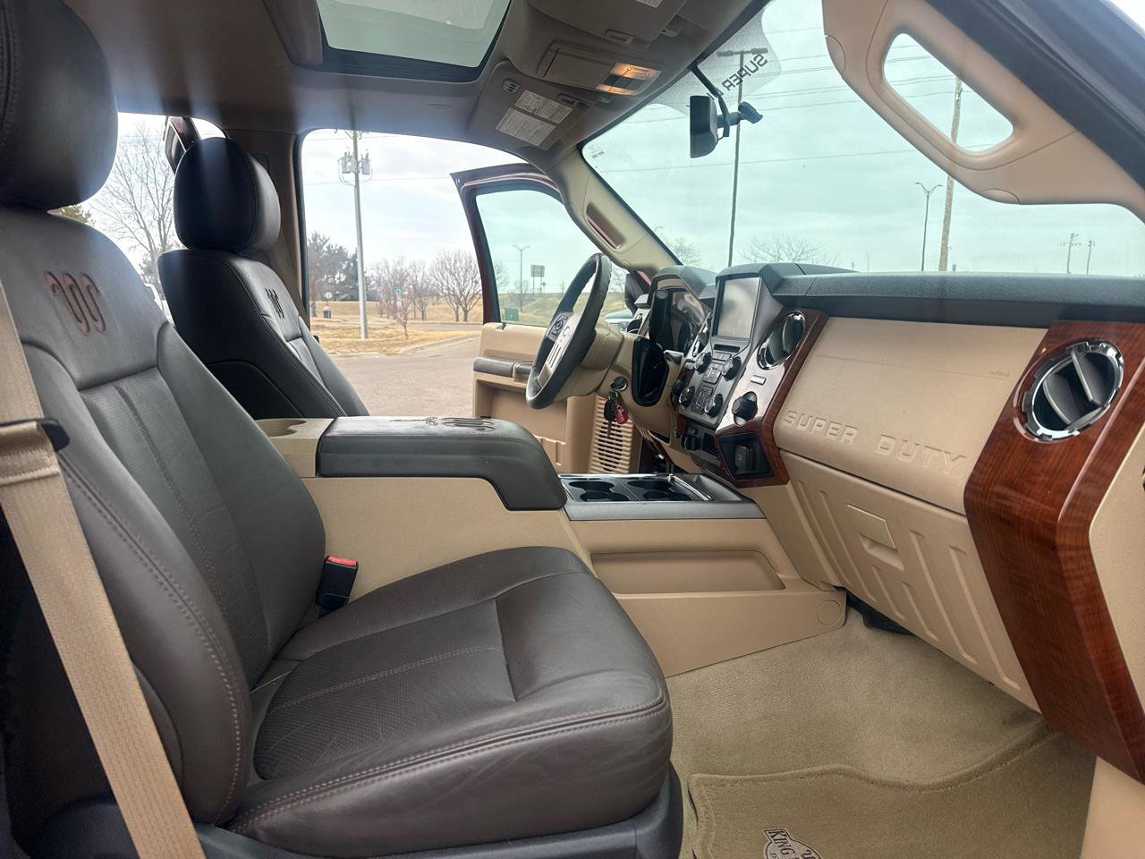 Used 2015 Ford F250 King Ranch w/ King Ranch w/Chrome Package image 41