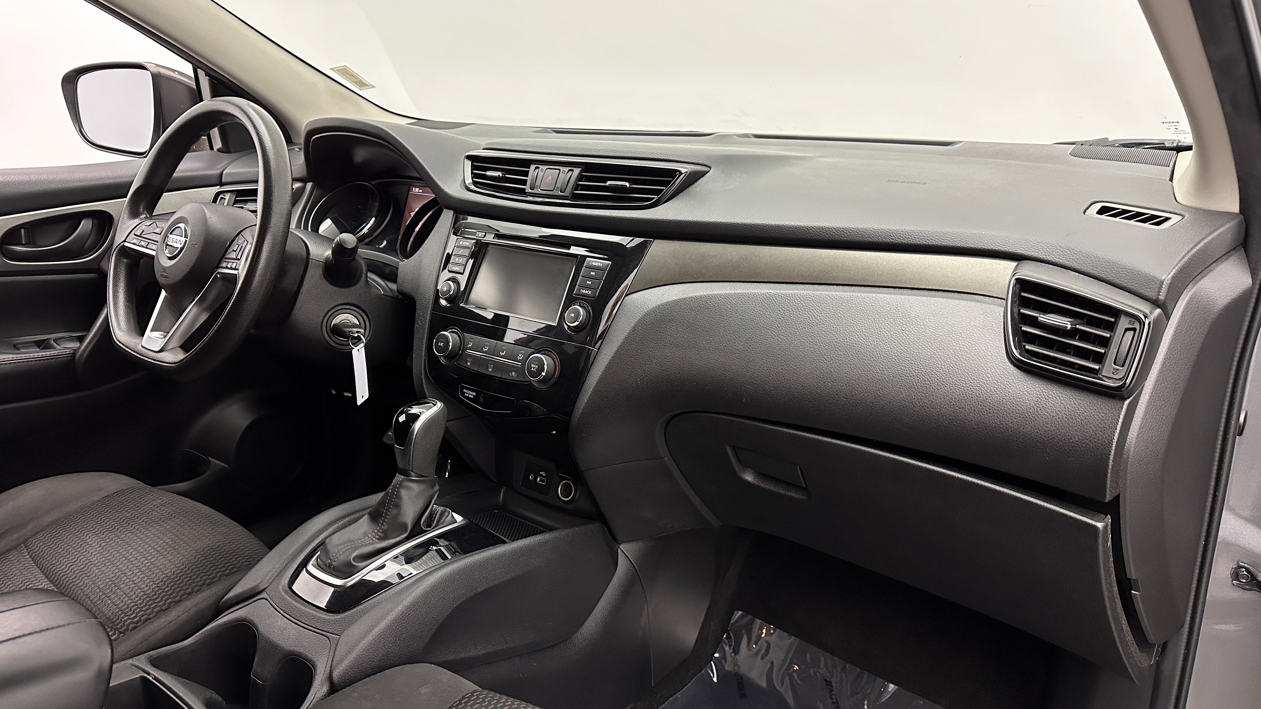 Used 2019 Nissan Rogue Sport S FWD image 33