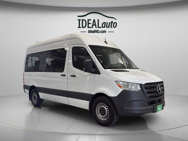 Used 2025 Mercedes-Benz Sprinter 2500 image 16