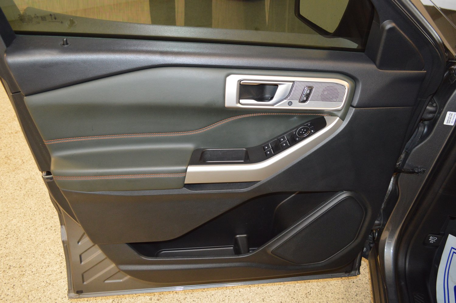 Used 2024 Ford Explorer Timberline w/ Timberline Technology Package AWD/4WD image 15