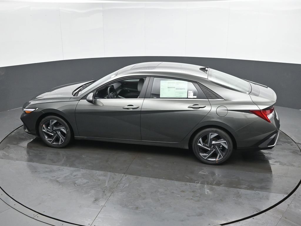 New 2026 Hyundai Elantra Limited w/ Cargo Package image 42